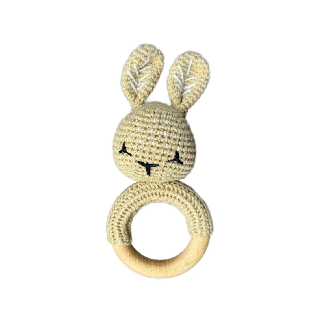 Hochet bois et crochet - Lapin coffee